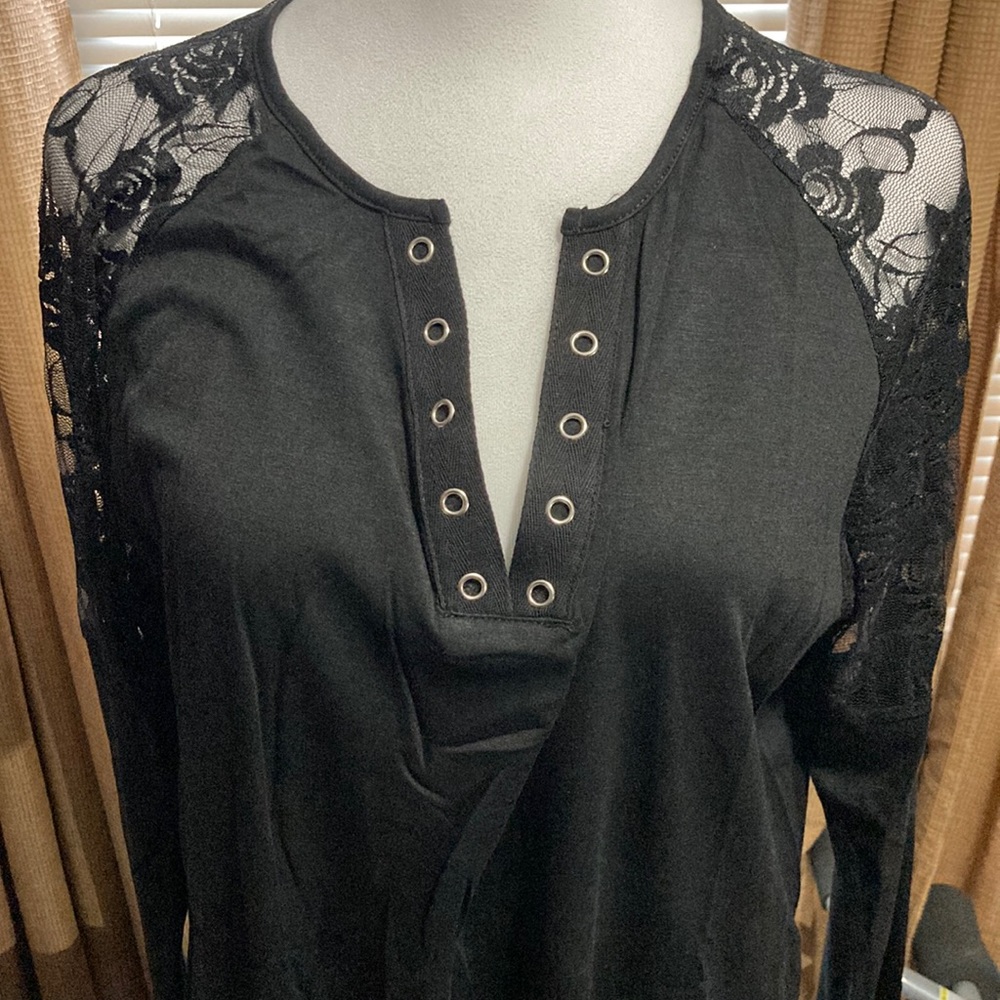 Black Grommet V Neck NEW WITHOUT TAGS
